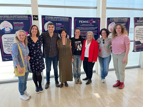 Exposición FEMICOM inauguración URJC